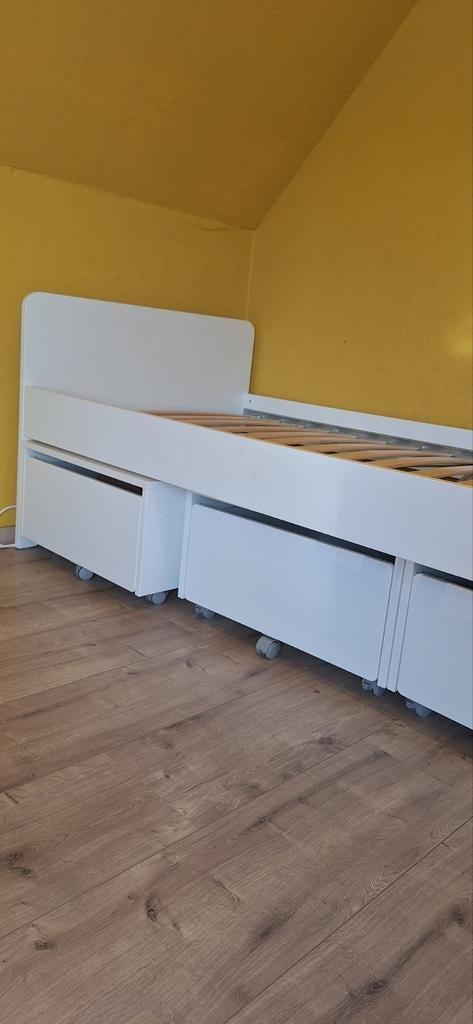 éénpersoonsbed 90x200 + lattenbodem + 3 opbergbakken, Enlèvement