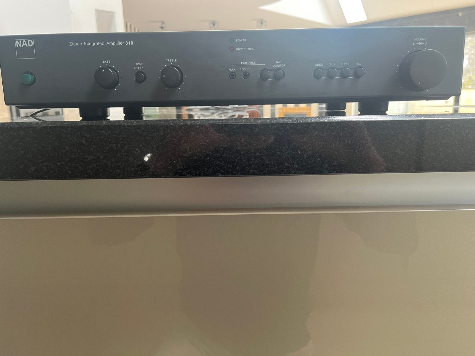 NAD versterker 310, Audio, Tv en Foto, Ophalen, Gebruikt