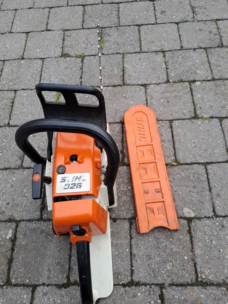 2 kettingzagen Sthil MS 211 en 026, Ophalen