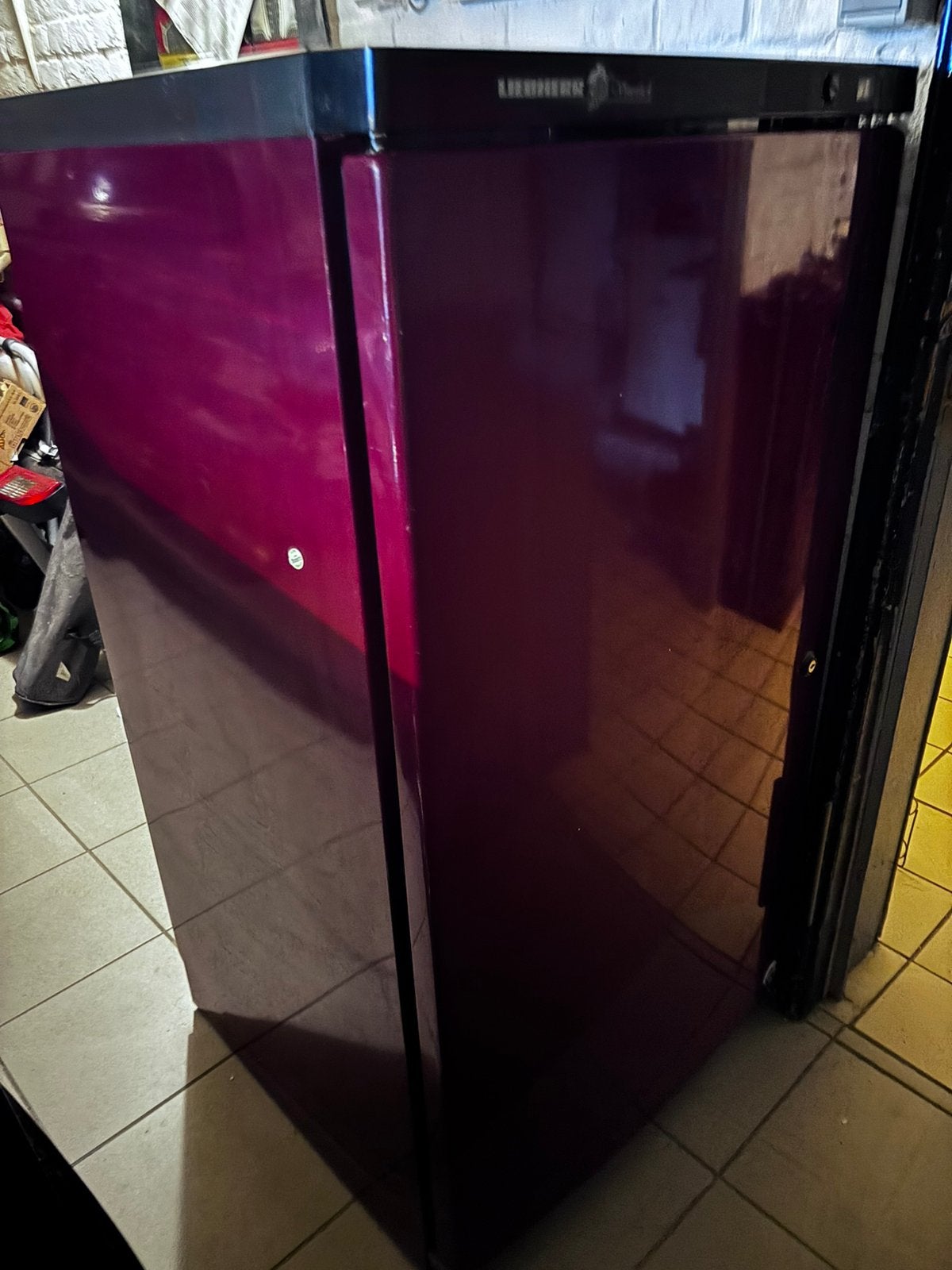 Frigo vins bon état, Enlèvement