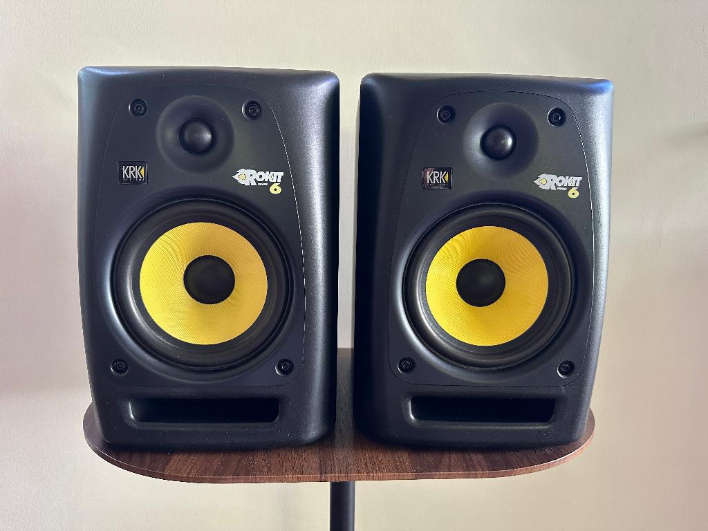 KRK Rokit 6 G2 Studio Monitors, Audio, Tv en Foto, Luidsprekerboxen, Gebruikt, Front, Rear of Stereo speakers, 120 watt of meer