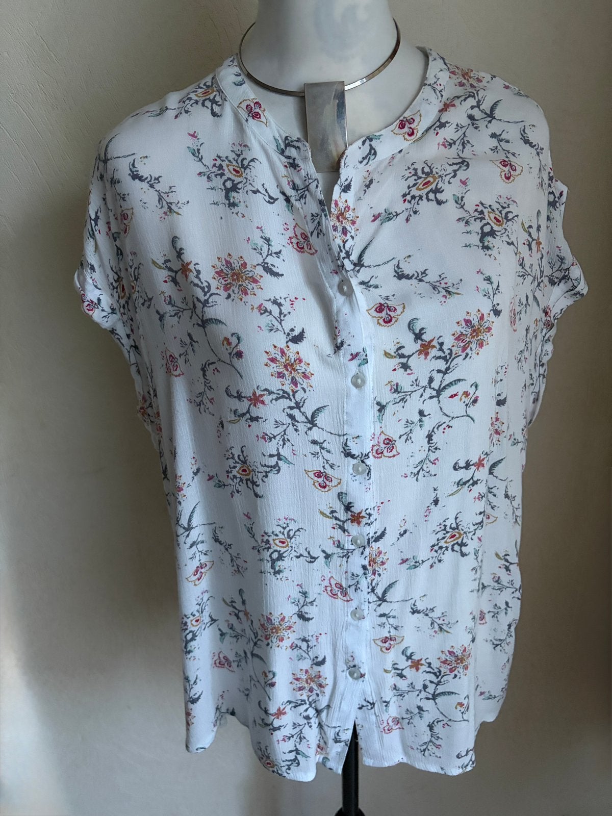 Chemisier Fluide Imprimé Floral – Damart XL / XXL (44/46), Enlèvement ou Envoi, Comme neuf, Gris