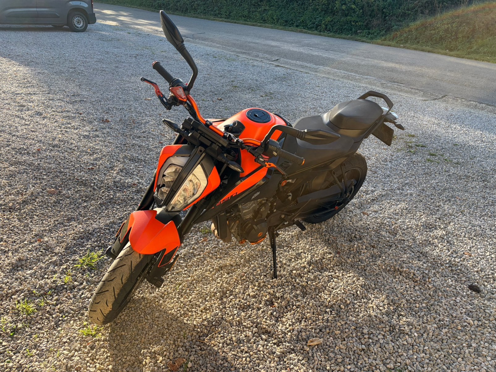 KTM 890 Duke – 2021 – 17.500 km – Très bon état, Motoren, ABS, 2 cilinders, Occasion, 889 cc