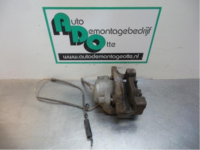 Remklauw (Tang) links-voor van een BMW 5-Serie (5-Serie 95-), Gebruikt, -, -, Ophalen of Verzenden