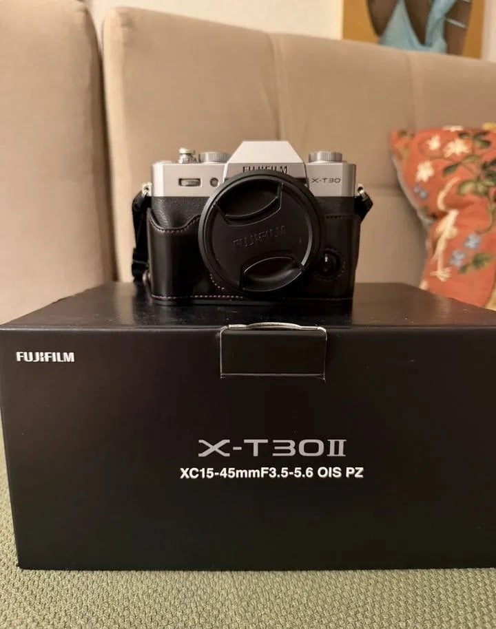 Fujifilm XT30 II Kit 15-45 mm, TV, Hi-fi & Vidéo, Appareils photo numériques, Enlèvement ou Envoi, 26 mégapixels, Batterie, Comme neuf