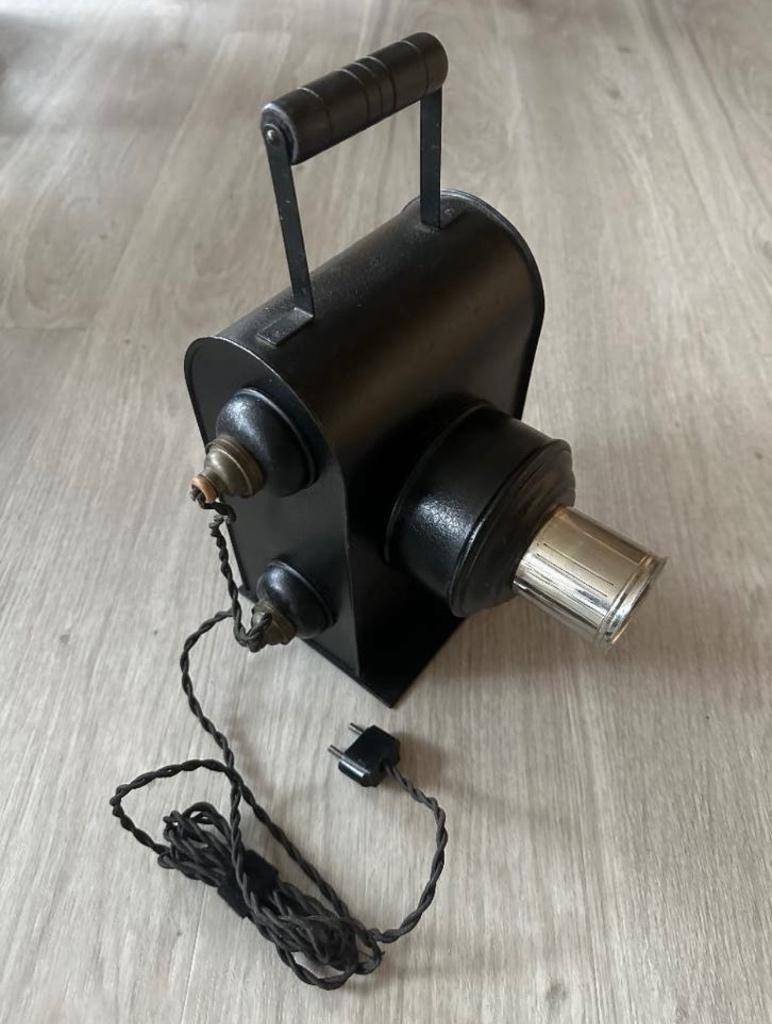 Lantaarn/metalen projector 1930 - staat in nikkel - 40€, Antiek en Kunst, Antiek | Verlichting, Ophalen of Verzenden