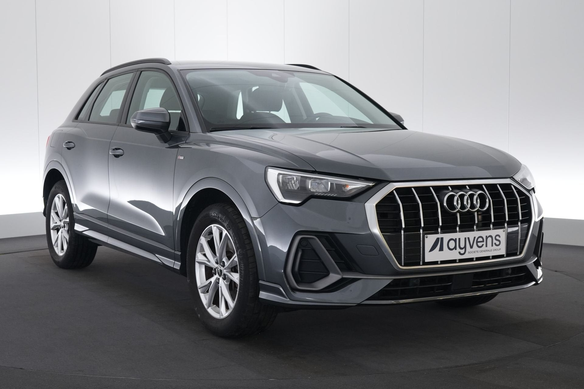 (2CJQ711) AUDI Q3, 1395 cm³, Argent ou Gris, Achat, Entreprise