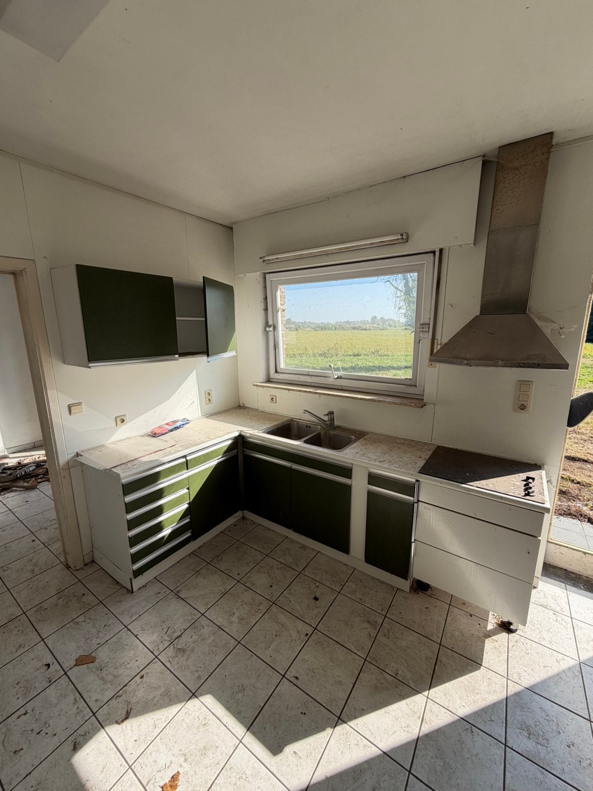 Keuken gratis af te halen ( zelf uit breken ), Enlèvement, Utilisé