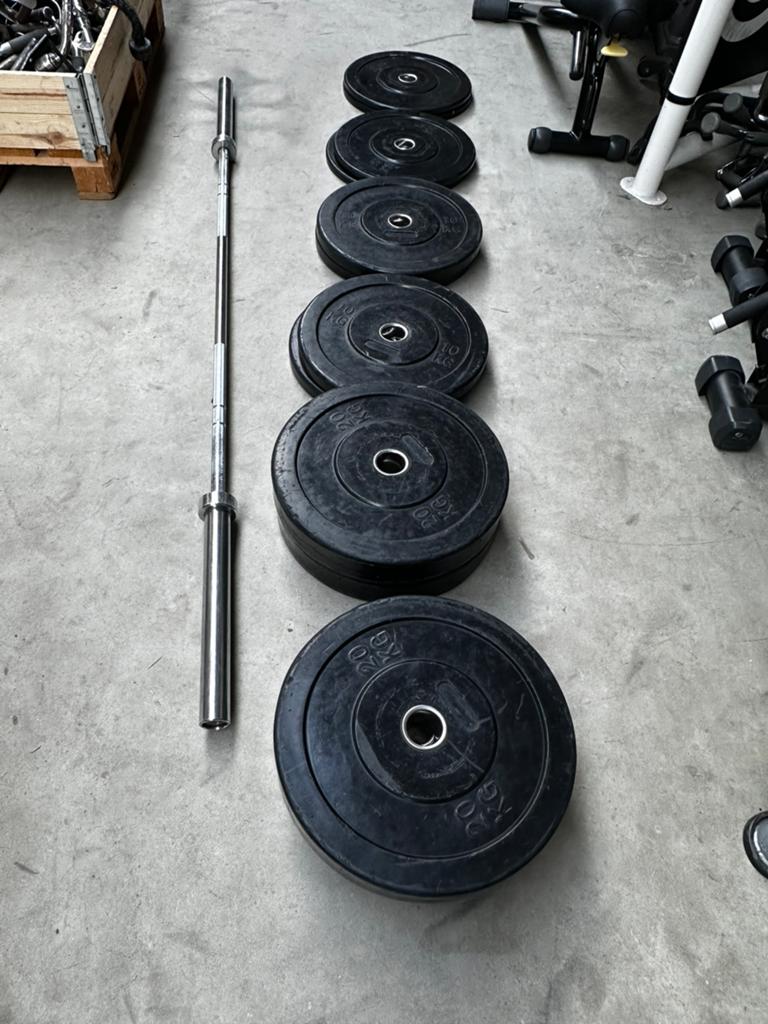 140kg Bumperplates + Olympische Barbell 220cm, Sport en Fitness, Fitnessmaterialen, Gebruikt, Halterschijven, Ophalen