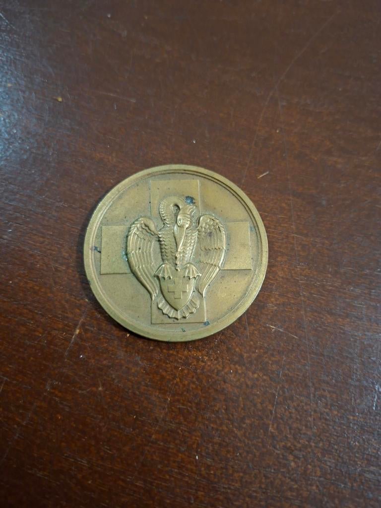 Rode kruis medaille, Ophalen
