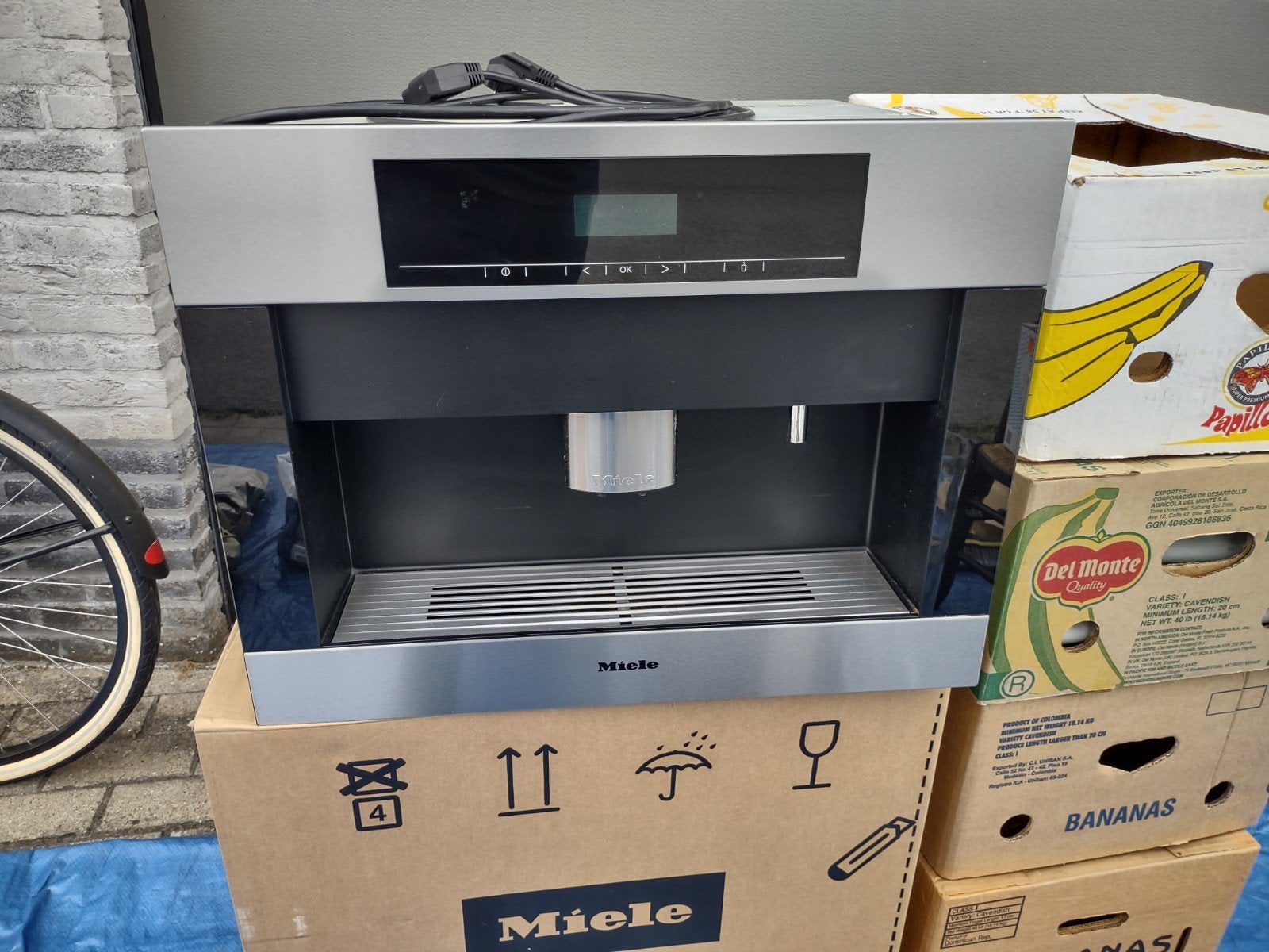 Miele EGW4000-14 inbouw koffiezetapparaat., Elektronische apparatuur, Koffiezetapparaten, Ophalen, Afneembaar waterreservoir, Gebruikt