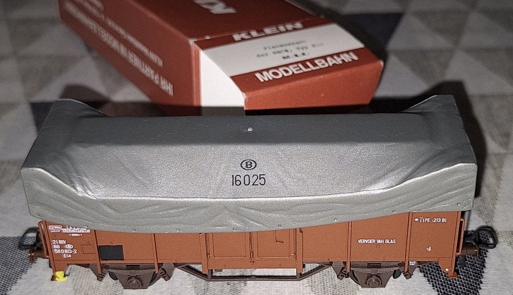 Klein Modellbahn HO 3102 Open wagen met zeildoek, Ophalen of Verzenden, Zo goed als nieuw, Wagon, Overige merken