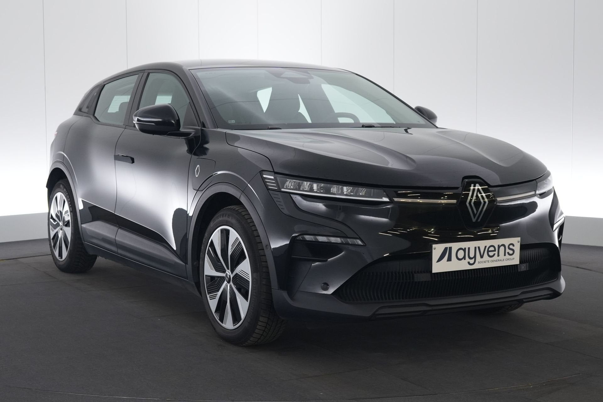 (2CQJ834) RENAULT MEGANE E-TECH, Autos, Achat, Réception radio numérique, Entreprise, Carnet d'entretien