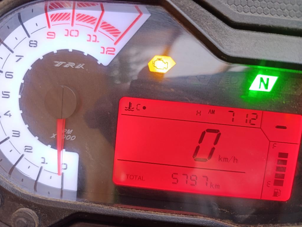 Benelli TRK 502, Motos, Tourisme, Occasion, 2 cylindres, Particulier