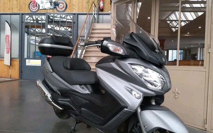 SUZUKI BURGMAN 650 EXECUTIVE ABS  JUIN 2013 - 32036 KM, Entreprise, ABS