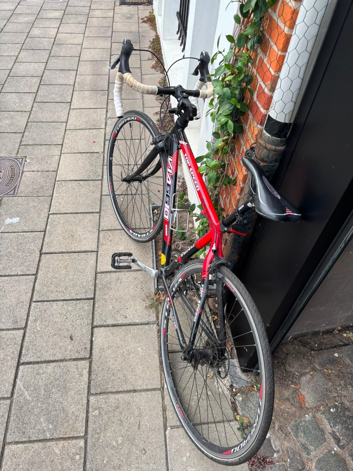 Viaggio 5100 Racing Koersfiets - framemaat 44 -rood/zwart, Fietsen en Brommers, Ophalen, Gebruikt, Overige merken