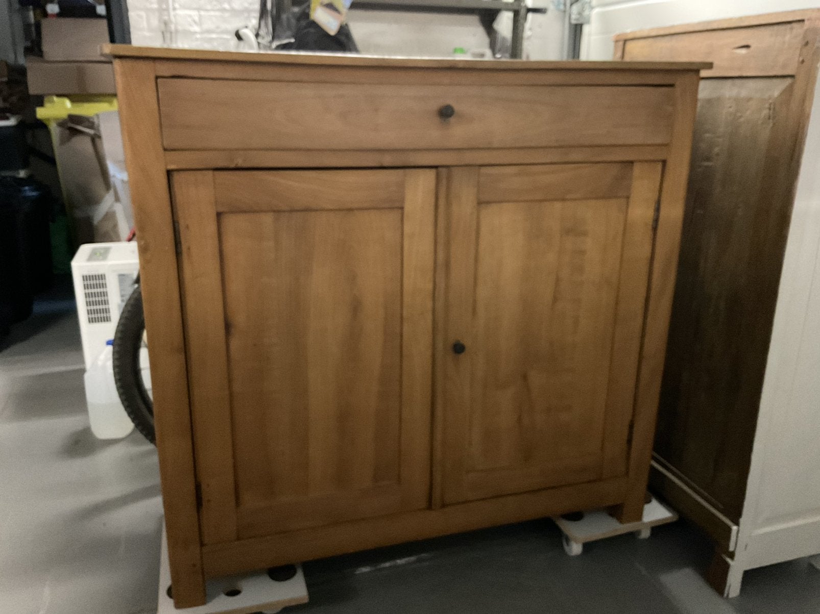 Meuble ancien en bois ciré avec double porte et 1 tiroir, 100 à 150 cm, Enlèvement, Utilisé, Autres essences de bois