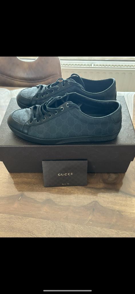 Chaussures Gucci, Enlèvement, Porté