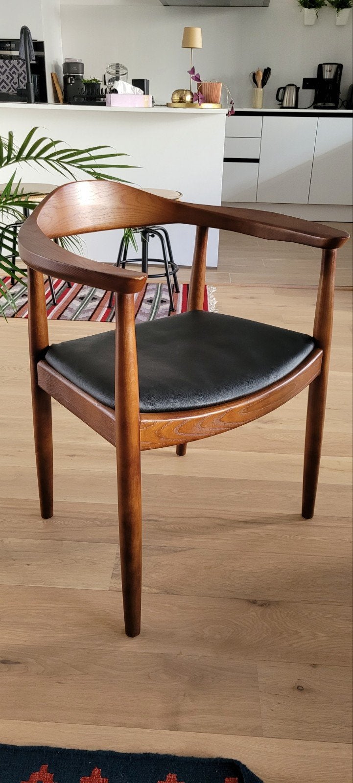 Kennedy chair walnoot, Huis en Inrichting, Ophalen, Overige materialen, Zwart, Zo goed als nieuw