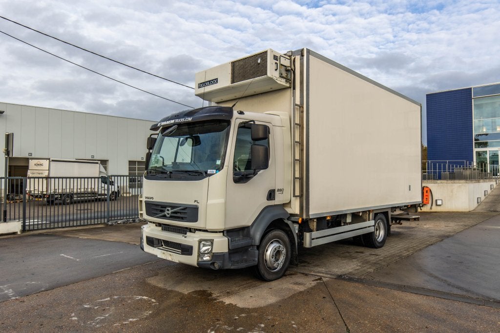 Volvo FL 280- NO FRIGO (bj 2007), Euro 5, Achterwielaandrijving, Wit, Bedrijf