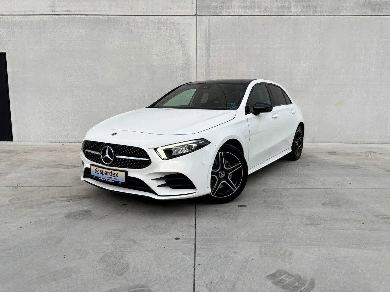 Mercedes-Benz A-Klasse A250e | AMG-Line | Leasing (bj 2023), Auto's, Automaat, Gebruikt, Euro 6, Parkeersensor