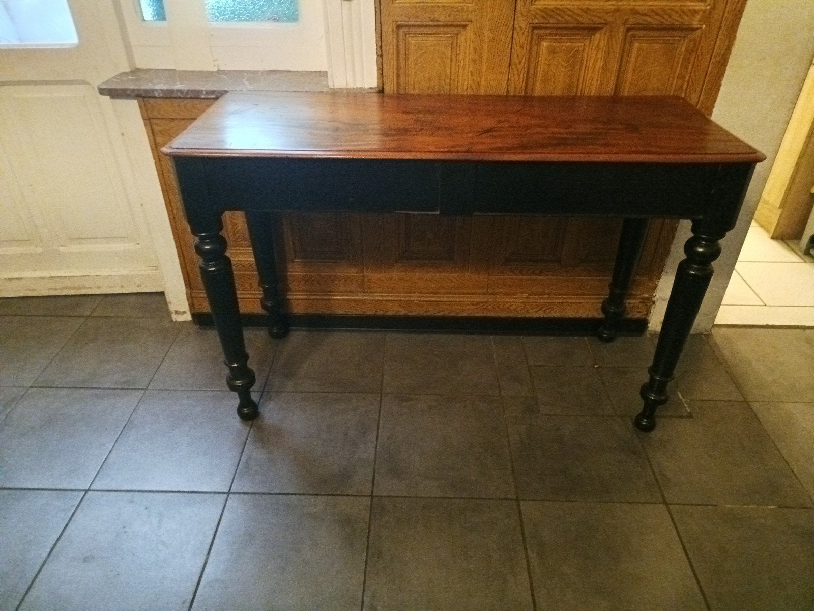 table, 100 à 150 cm, 25 à 50 cm, Enlèvement, Utilisé