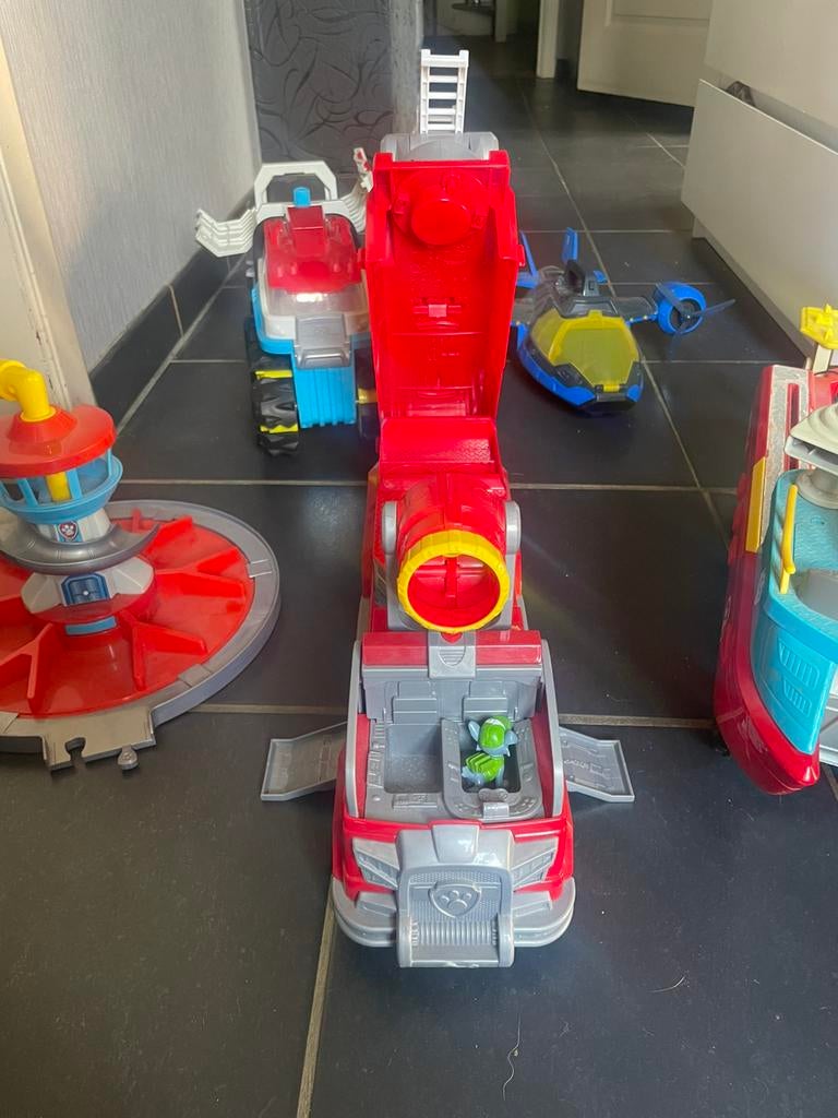 Groot lot paw patrol, Enfants & Bébés, Jouets | Véhicules en jouets, Utilisé, Enlèvement