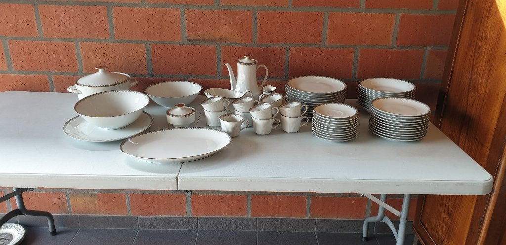Eet - en koffieservies Bavaria Winterling, Huis en Inrichting, Keuken | Servies, Zo goed als nieuw, Compleet servies, Porselein