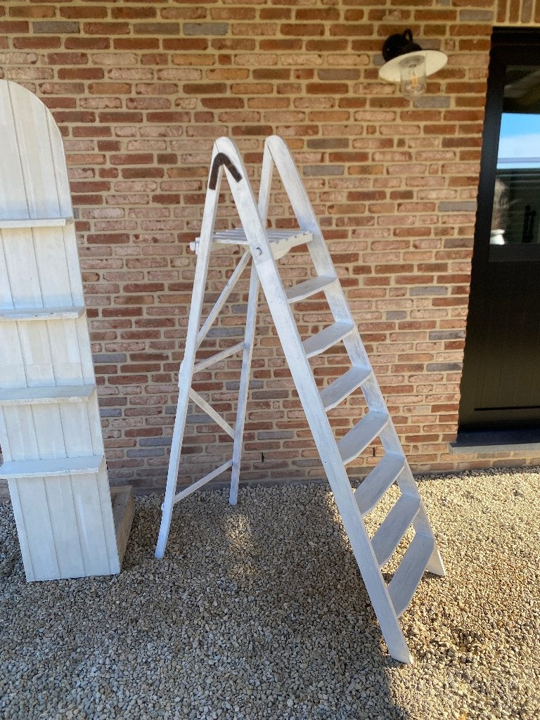 Witte houten ladder & presenteerwand, Ophalen, Gebruikt, Ladder, 2 tot 4 meter