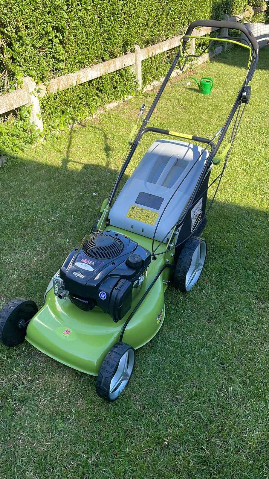 Briggs & Stratton gasmaaier *als nieuw*, Tuin en Terras, Grasmaaiers, Zo goed als nieuw, Benzine-grasmaaier, 50 cm of meer, Cirkelmaaier