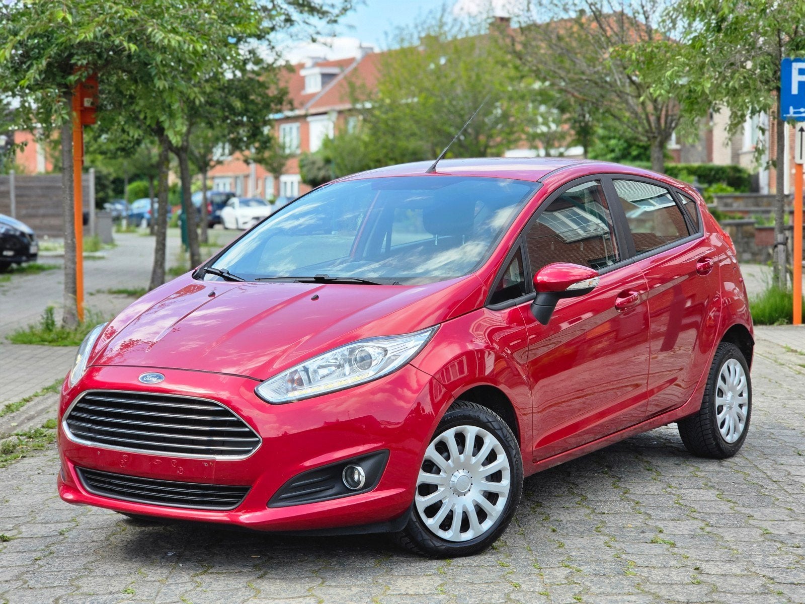 FORD FIESTA 1.0i EURO 6B 2E EIGENAAR GEKEURD VOOR VERKOOP, Auto's, Stof, https://public.car-pass.be/vhr/c146c3c7-31be-41aa-a314-9af0daff9f6d