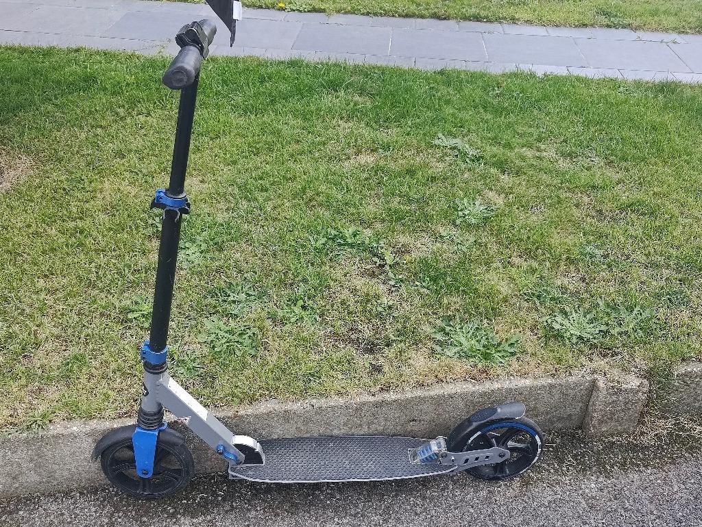 Step met grote wielen Crivit, Fietsen en Brommers, Ophalen, Gebruikt