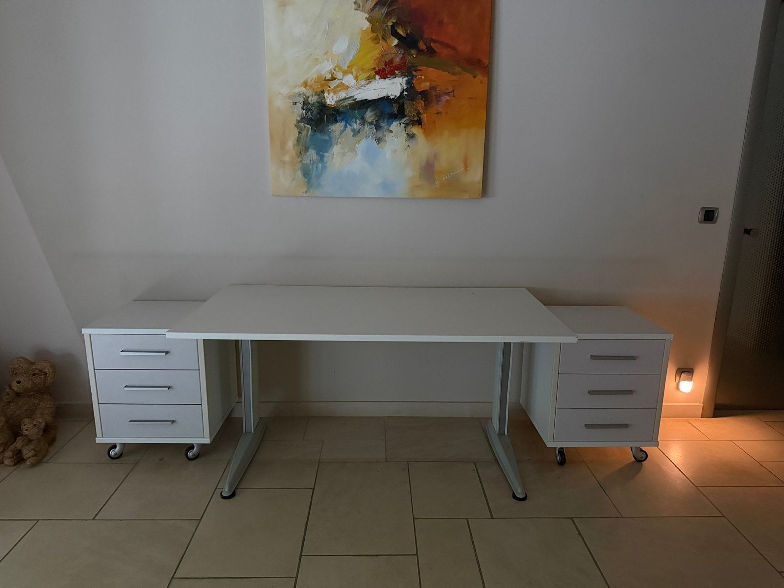 Bureau avec 2 tiroirs, Moderne, Enlèvement, Comme neuf, Blanc