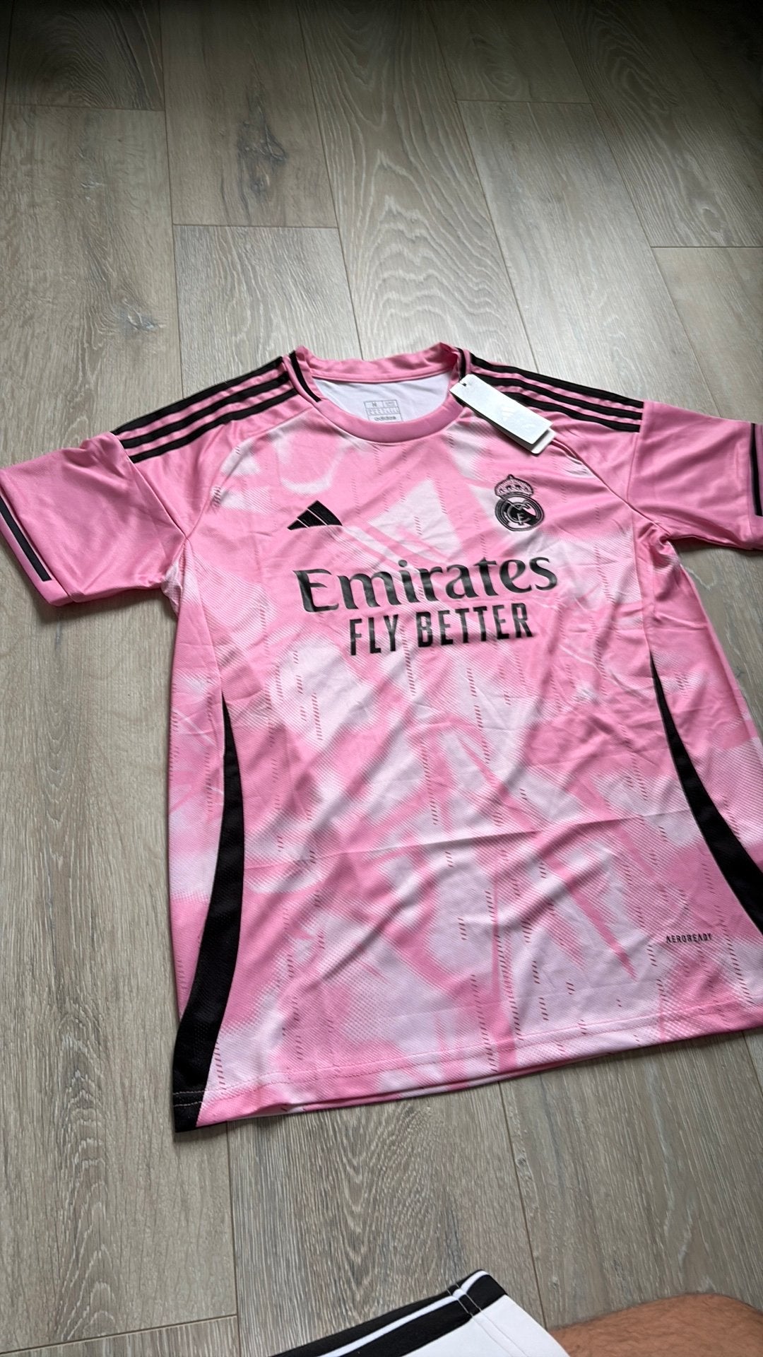 Maillot Real Madrid Concept Rose, Taille M, Enlèvement ou Envoi, Neuf, Maillot