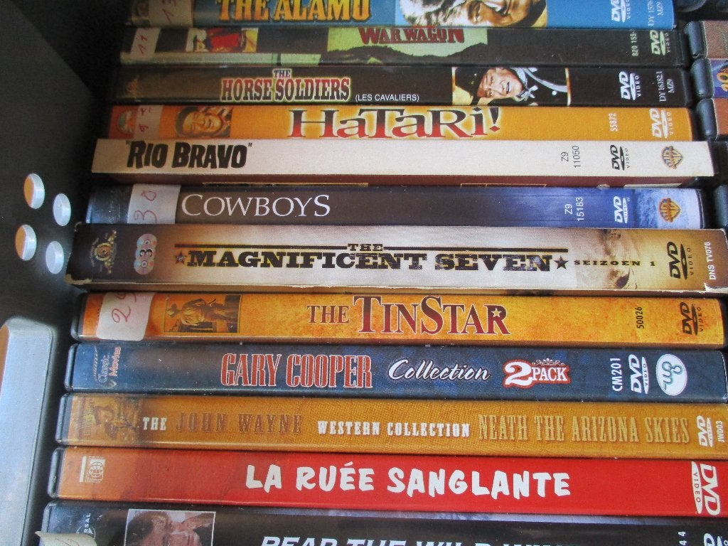 heel veel dvd's  zie ook mijn andere zoekertjes aub, Alle leeftijden, Ophalen, Zo goed als nieuw, Overige genres