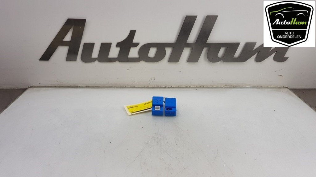 RELAIS D'ALARME Hyundai i10 (F5) (|968300X500|), Dhr. J. Ham, Administratie@autoham.nl, Utilisé, Hyundai
