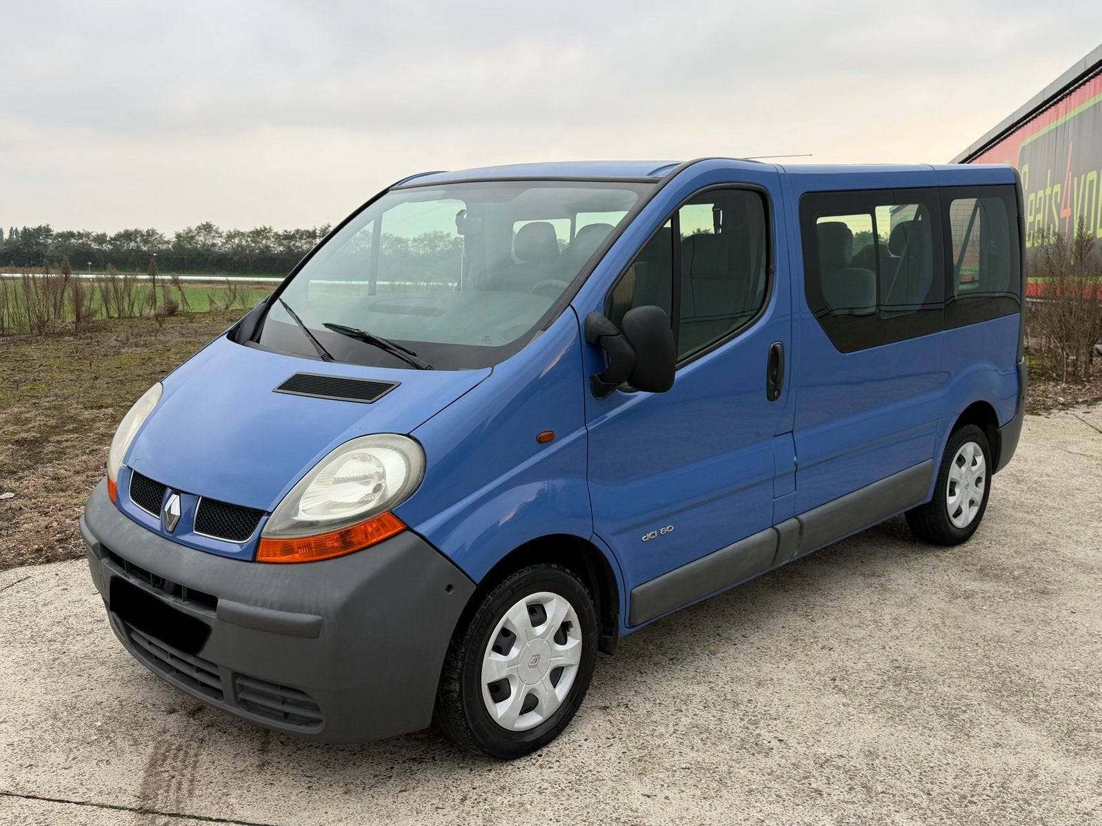 Renault Trafic 1.9 dCi 80pk 9 places 1ere main, Te koop, Trafic, Handgeschakeld, Diesel