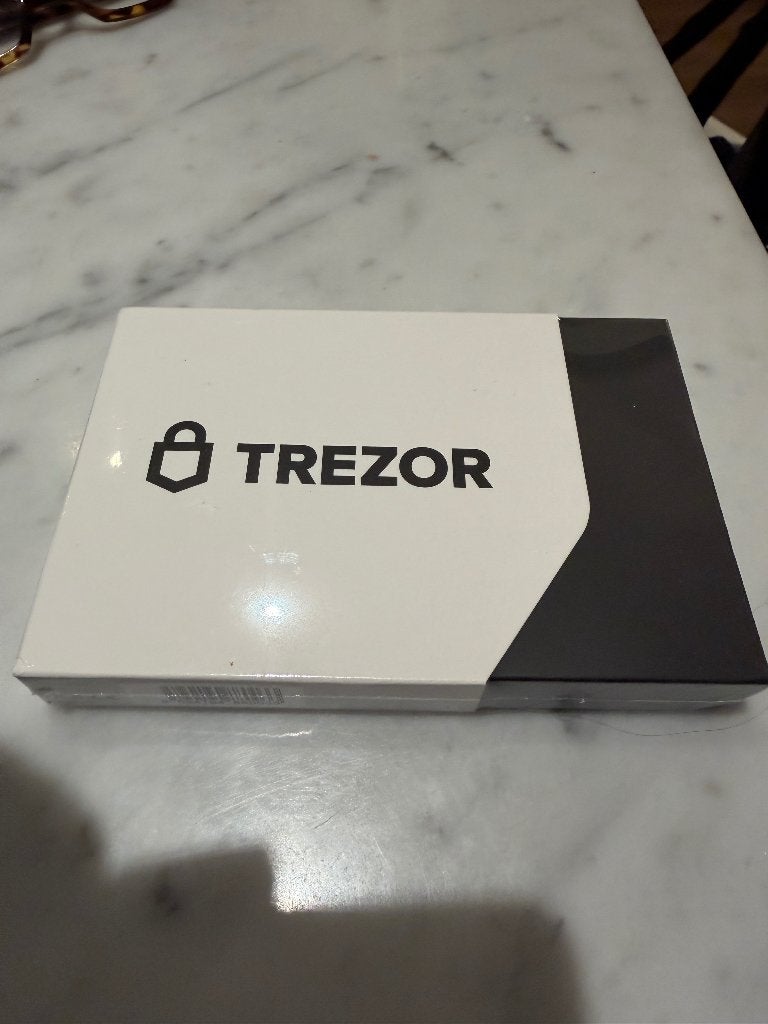 Trezor model T cryptocurrency wallet, Ophalen, Nieuw