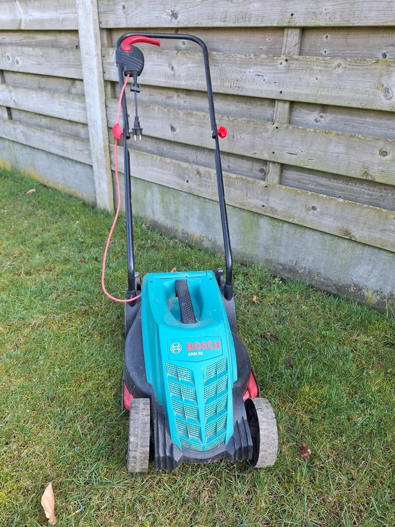 Bosch grasmaaier elektrisch 1200w, Ophalen of Verzenden