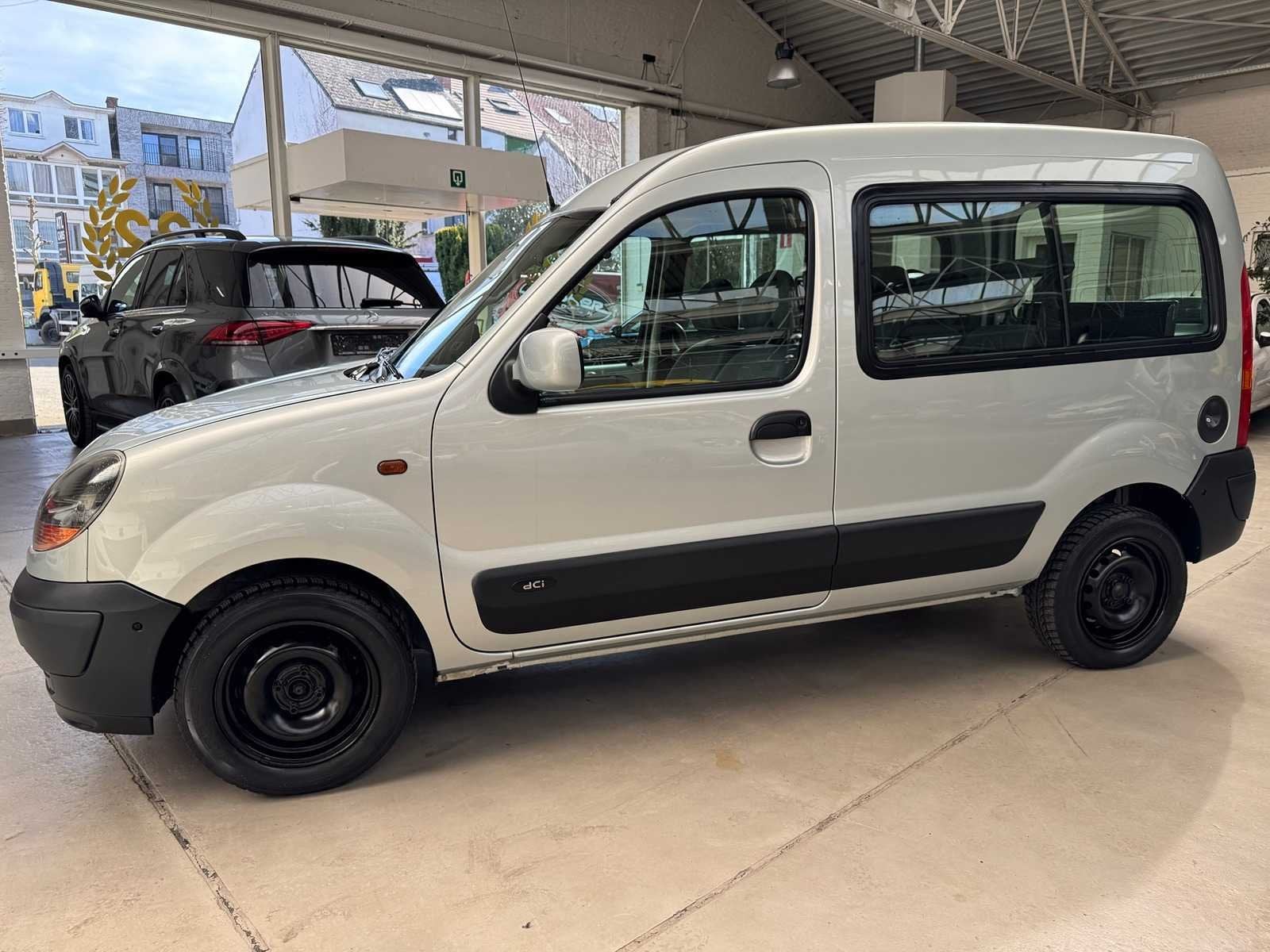 2004 Renault Kangoo 1.5 Diesel Rolstoel vervoer, Auto's, Gebruikt, Bedrijf, Kangoo, Overige carrosserie