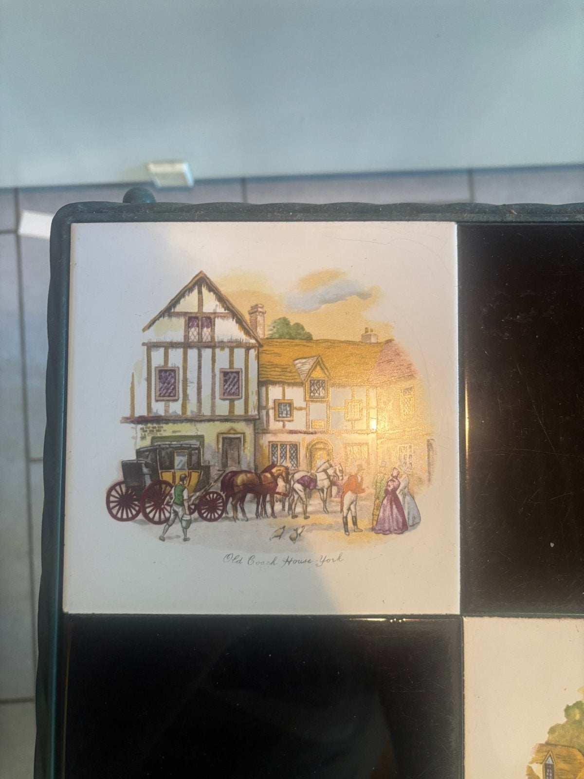 Bijzet tafel ( krantenhouder ), Huis en Inrichting, Ophalen, Gebruikt