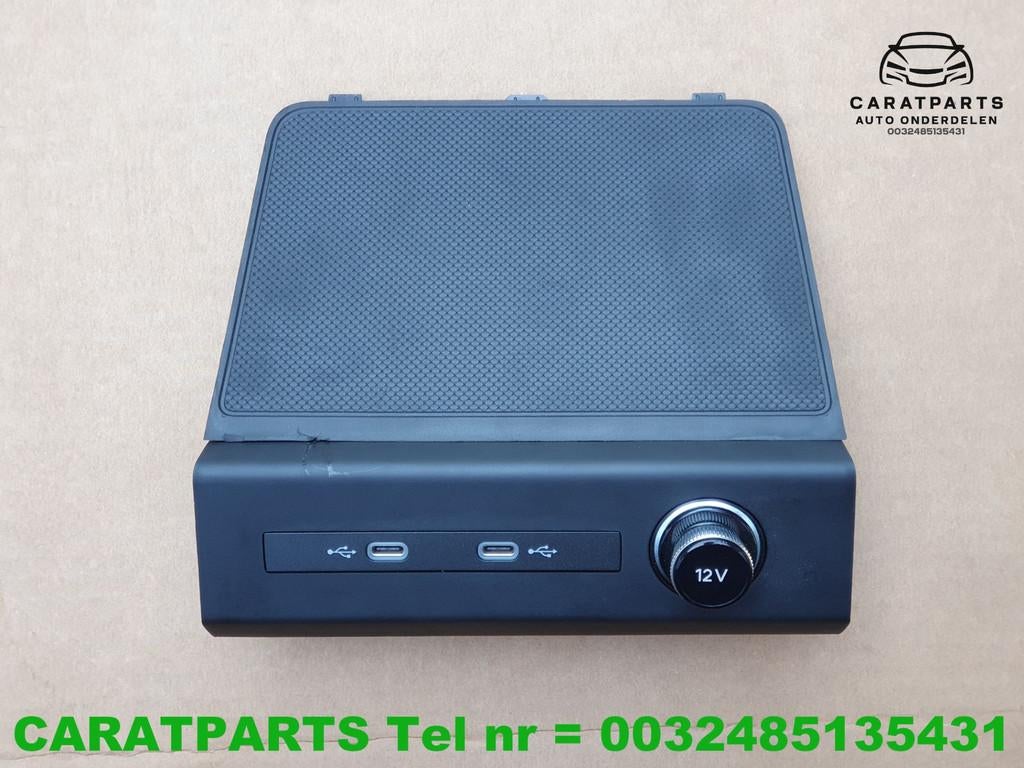 89A035736 Audi Q4 E Tron usb aansluiting Q4 dubbel USB bus, Gebruikt, AUDI AG, Auto-Union-Strasse 1
85045  Ingolstadt, DE, Audi