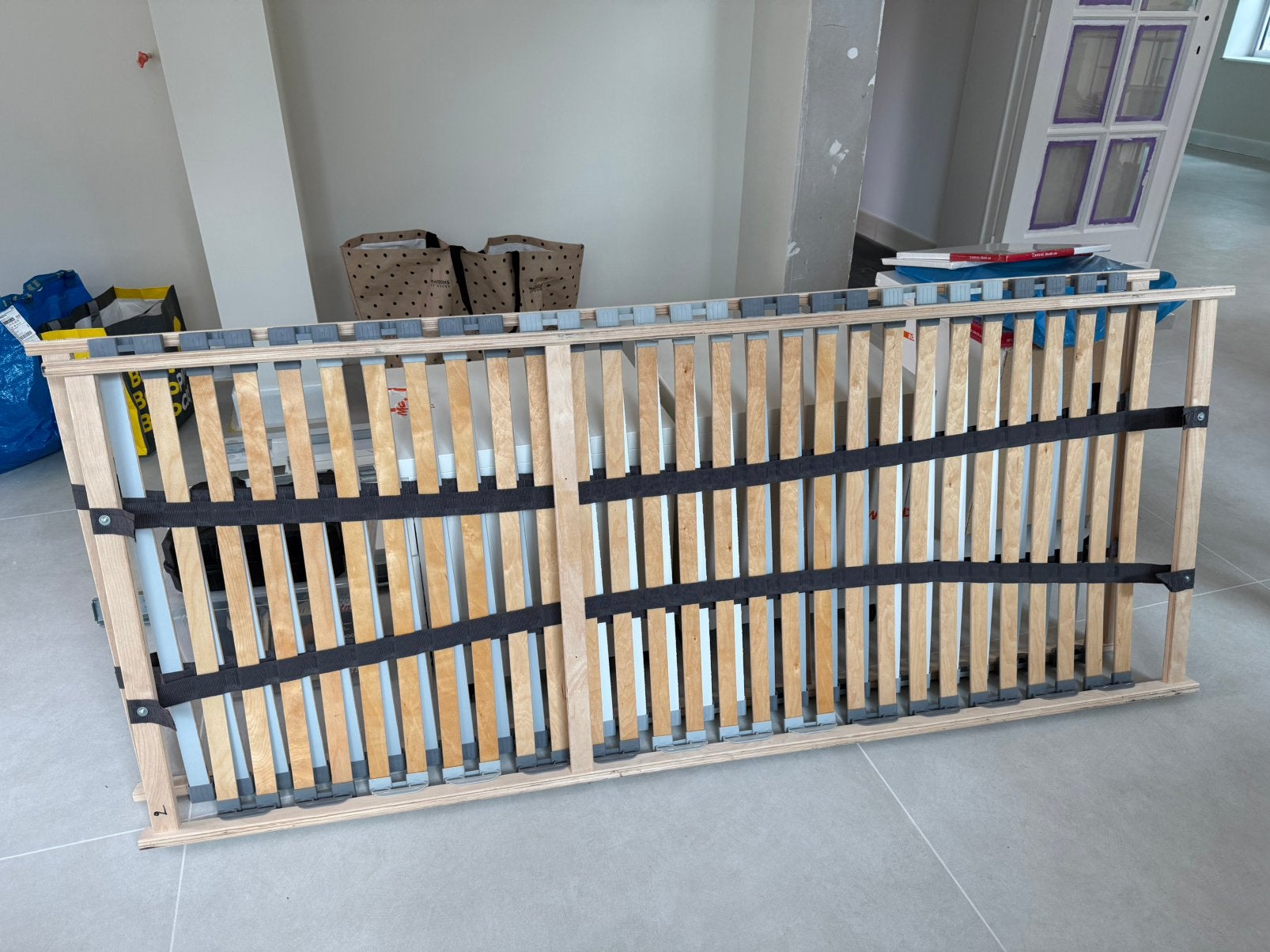 Lit ikea 2 personnes 160*200 a vendre avec sommier, Enlèvement, Blanc