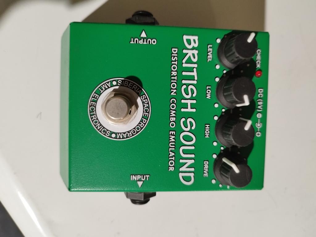 Pédale AMT British sound distorsion combo emulator, Enlèvement ou Envoi, Volume