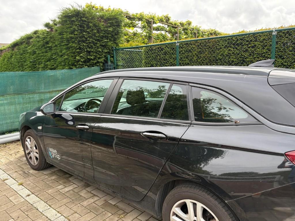 Auto te koop, Auto's, Euro 6, Zwart, Grijs, 6 deurs