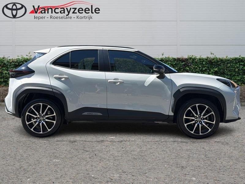 Toyota Yaris Cross GR Sport+cam+gps+sens V+A, Automaat, 116 pk, https://public.car-pass.be/vhr/1db54b94-4b4f-458b-8a36-65be1f5f3b0b