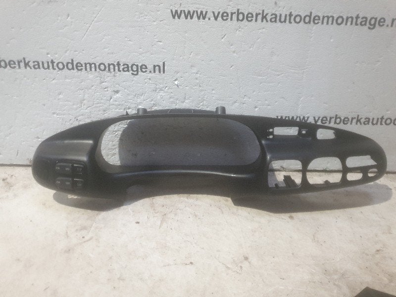 TABLEAU DE BORD DIVERS Mazda Xedos 6 (ca06-55-423), Autos : Pièces & Accessoires, Hitdorfer Straße 73
51371  Leverkusen, DE, Mazda