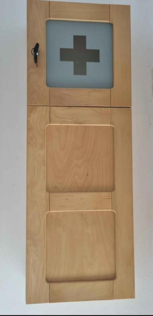 Meuble pharmacie IKEA, Enlèvement