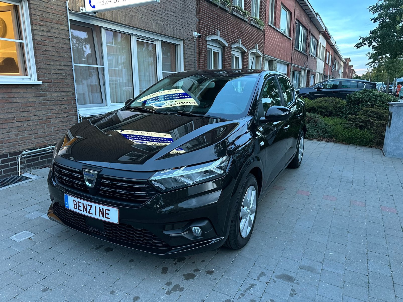 Dacia Sandero 1.0i! Topstaat* Airco*Navi* 37000km* Garantie!, Auto's, Voorwielaandrijving, Testrit aan huis, Stof, Zwart
