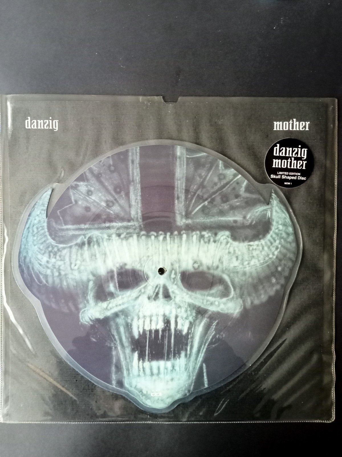 Danzig, Mother, skull Shaped disc.lim edition 1994, Enlèvement ou Envoi